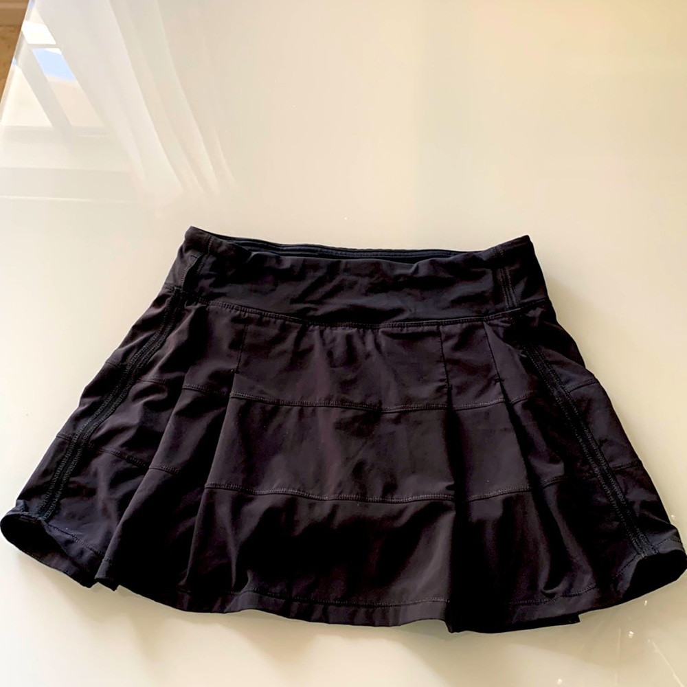 Lululemon Lost In Pace athletic tennis skirt. Size 4.